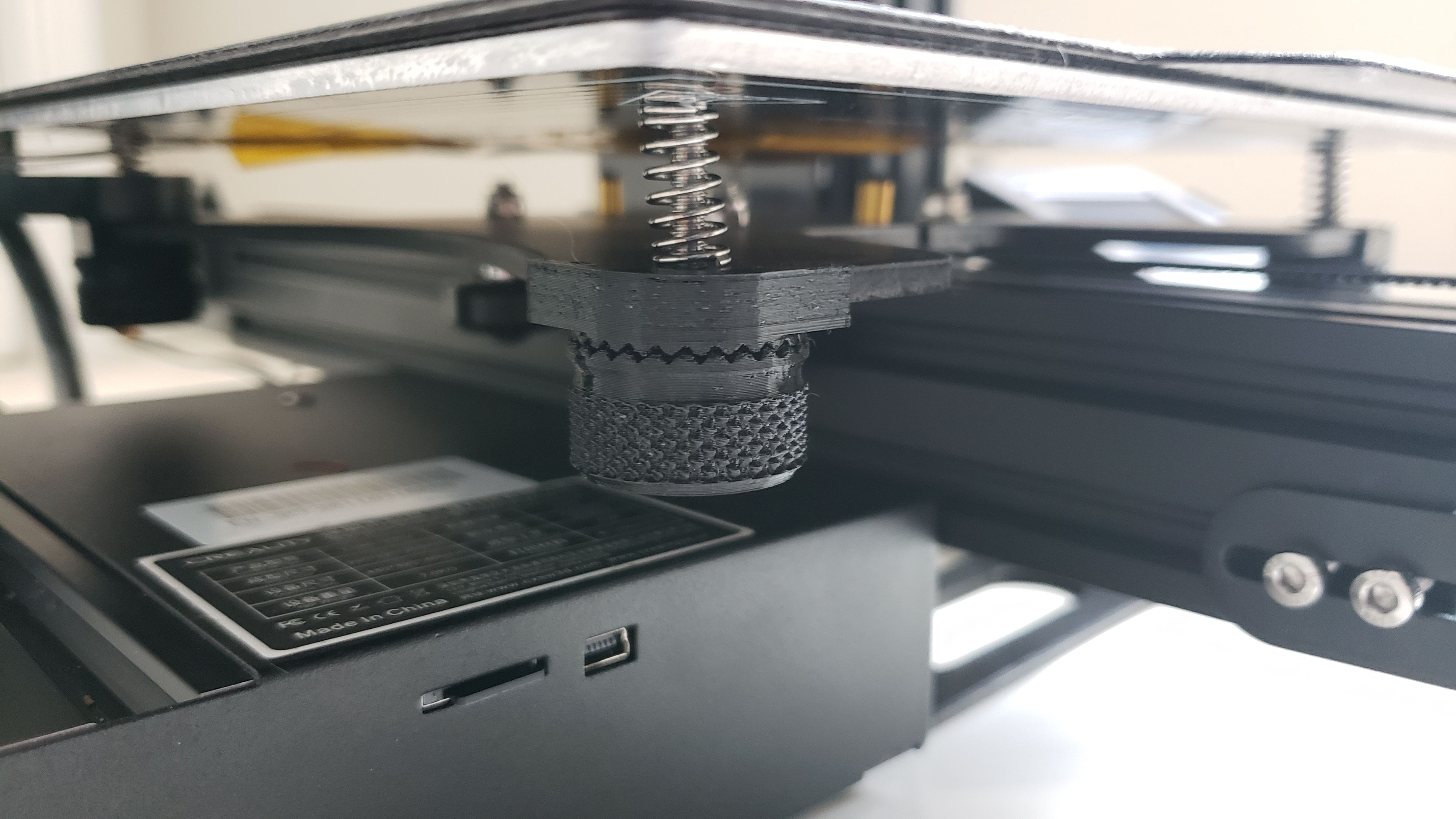 STL file Ender, bed level, locking, knob, bed locker, bed lockers